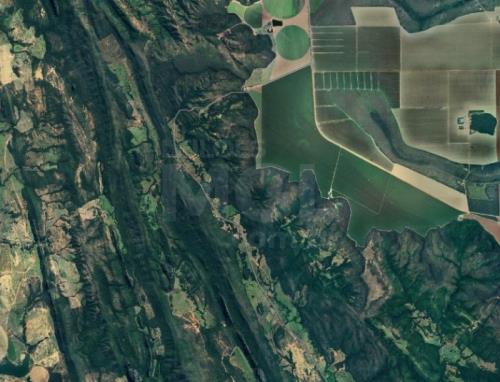 UNAÍ/MG — Fazenda com 130.00 hectares na Fazenda "Camisa"