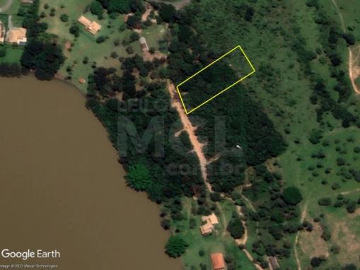 ITAÚNA/MG — Chácara com 2.158,88m² na Barragem do Benfica