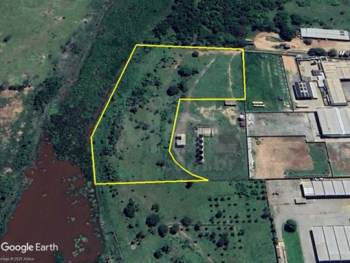 CAMPOS DOS GOYTACAZES/RJ — Terreno com 36.370,71 m² no Parque Jardim Aeroporto