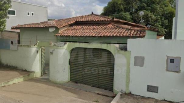 COMPREI-SETE LAGOAS/MG-Casa com 4 quartos